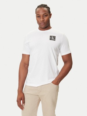 Calvin Klein Erkek %100 Pamuklu Yuvarlak Yakalı Göğsünde Ck Logolu Kısa Kollu Beyaz T-Shirt LV04RC859G-YAA