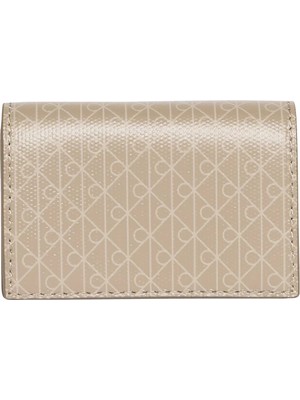 Calvin Klein Kadın Kart ve Nakit Bölmeli Fermuarlı ve Çıtçıt Kapama Deri Bej Cüzdan LV04F1083G-3I6