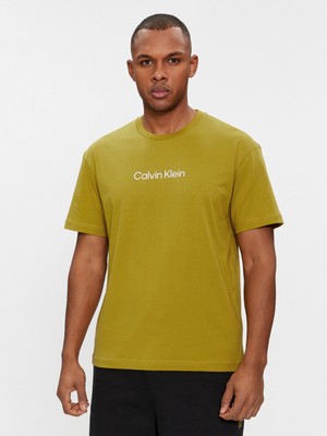 Calvin Klein Erkek Kısa Kollu Bisiklet Yaka Gögüs Ortası Ck Yazılı Hardal Sarısı T-Shirt K10K111346-LQY