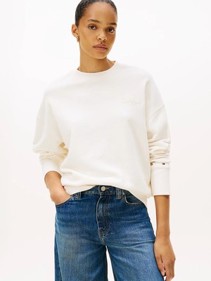 Tommy Hilfiger Kadın Regular Fit Bisiklet Yaka Uzun Kol Pamuklu Beyaz Sweatshirt WW0WW46125-YA8