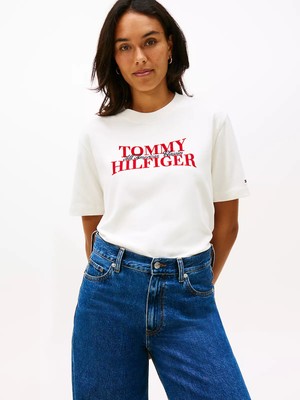 Tommy Hilfiger Kadın Saf Pamuklu Kalın Kumaş Kadife Logo Baskılı Kısa Kollu Beyaz T-Shirt WW0WW47884-YBI