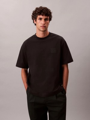 Calvin Klein Erkek Regular Fit Pamuklu Göğüste Ck Logolu Bisiklet Yaka Kısa Kollu Siyah T-Shirt LV04LD224G-UB1