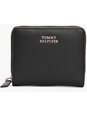 Tommy Hilfiger Kadın Logo Kabartmalı Ekstra Kart Bölmeli Fermuarlı %100 Deri Siyah Cüzdan AW0AW17499-BDS