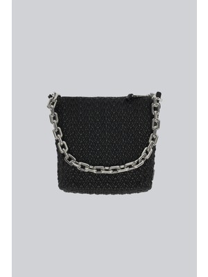 Emporio Armani Kadın Logo Kabartmalı Kalın Zincir Askılı Fermuarlı Siyah Omuz Çantası EW003122 AF19675-UC001