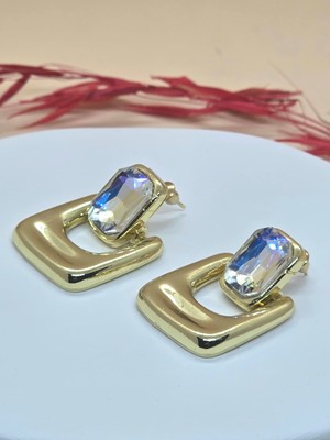 Gold Renk Kare Model Zirkon Taşlı Küpe