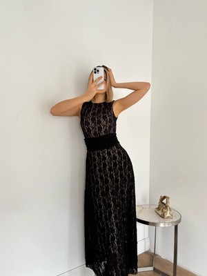 Cemo Kadın Kolsuz Yuvarlak Yaka Dantel Dokulu Bel Lastikli Uzun Abiye Elbise