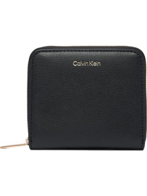 Calvin Klein Kadın Bozuk Para Bölmeli Metalik Logo Kabartmalı Fermuarlı Deri Siyah Cüzdan LV04F1120G-332