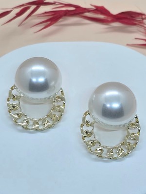 Zincir Detaylı Incili Gold Küpe