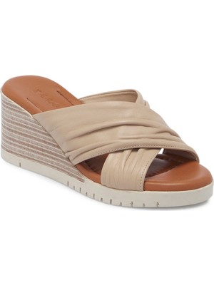 Tergan  Bej Hakiki Deri Kadın Terlik - K25Y1TR67775-A25