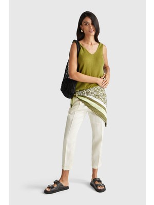 United Colors Of Benetton Haki Kadın / Kız Kdn_alpaka ve Yün Karışımlı Sıfır Kollu Üst Model Kodu: ( 109PDH01F20T)