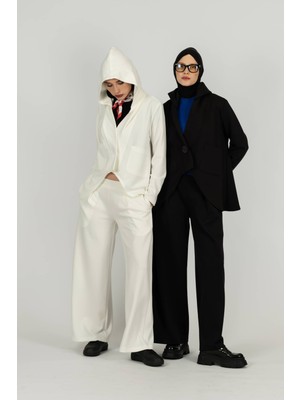 By Özlem Yazan  Pile Detaylı Modal Kadın Eşofman