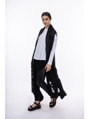 By Özlem Yazan Deri Görünümlü Şalvar Kesim Kadın Pantolon