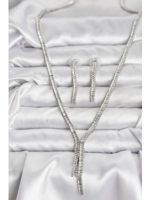 Moresun Buğz Gümüş Renk Baget Zirkon Taşlı Kadın Kolye Küpe Set