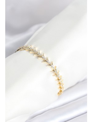 Calperia Pirinç Gold Renk Balık Sırtı Model Zirkon Taşlı Kadın Bileklik - Lisinya