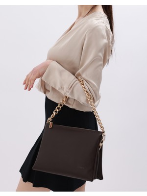 Nuance Kadın Gerçek Deri Omuz Çantası – Altın Renk Aksesuar Detaylı