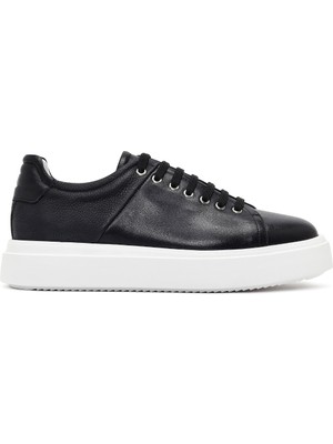 Derimod Erkek Siyah Bağcıklı Kalın Tabanlı Deri Sneaker 26SFD610118