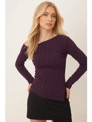 Armonika Kadın Mor Asimetrik Yaka Yandan Yırtmaçlı Bluz ARM-26K001066