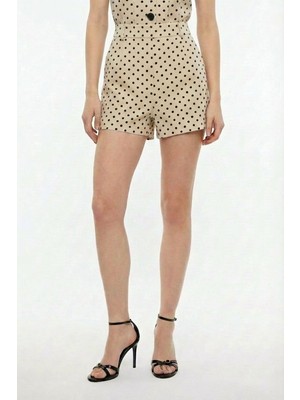 Quzu Puantiyeli Mini Şort Krem
