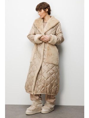 Micca Puff Yaka ve Cep Suni Kürk Detaylı Özel Işleme Soft Dolgu Astarlı Manto Kaban-Taş