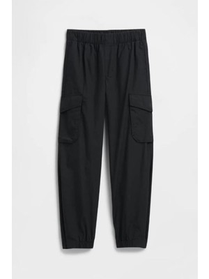 Siyah Erkek Gap Erkek Çocuk Pull-On Kargo Paraşüt Pantolon Model Kodu: ( 768102003SIYAH)