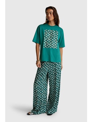 United Colors Of Benetton Yeşil Kadın / Kız Kdn_koton Karışımlı Baskılı T-Shirt Model Kodu: ( 3SPQD10BPYEŞIL)