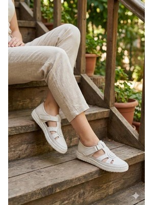 Pepita Z520 Esnek Yumuşak Cırtlı Hakiki Deri Kadın Ayakkabı