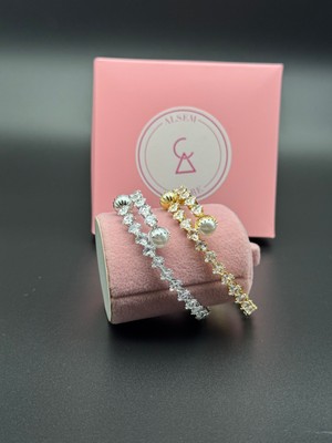 Alsem Gümüş ve Gold Kaplama Svarovski Taşlı Elmas Kesim Bileklik Seti , Inci Detaylı Set , Sevgililer Günü Hediyesi