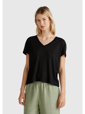 United Colors Of Benetton Siyah Kadın / Kız KDN_%100 Keten Düşük Omuzlu Relax Fit V Yaka T-Shirt Model Kodu: ( 37UJD401Q100)