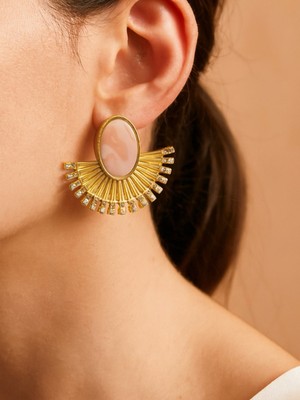 Kokoş Küpe Pembe Detay ve Taş Detay Şık Model