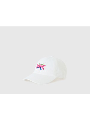 United Colors Of Benetton Beyaz Erkek Kej A_renk Yazılı Kep Model Kodu: ( 6G0QCA01C701)