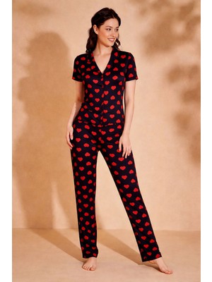 Kalp Desenli Kadın Pijama Takımı