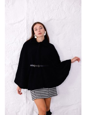 Pengora Peluş Panço Kemerli Kadın