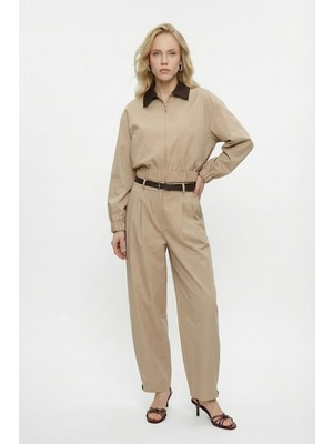 Quzu Kemerli Pileli Havuç Pantolon Bej
