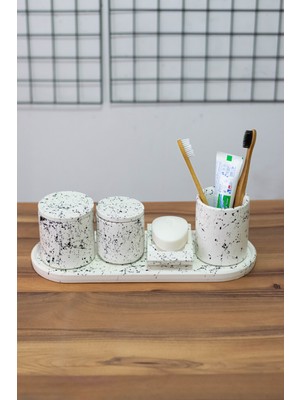 Özbience Banyo Seti, Tepsili Diş Fırçalığı, Diş Macunluk, Pamukluk ve Sabunluk