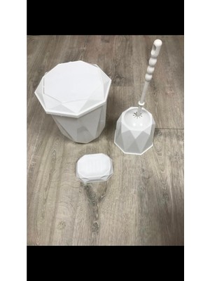 Özbience Şık ve Fonksiyonel 3'lü Banyo Seti, Modern Tasarım ve Kullanışlılık Bir Arada