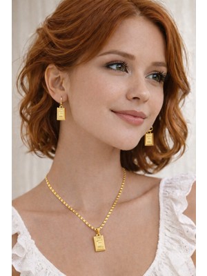 Gold Renk Külçe Figürlü Kolye ve Küpe Seti – Şık & Günlük Kullanım Takı Seti