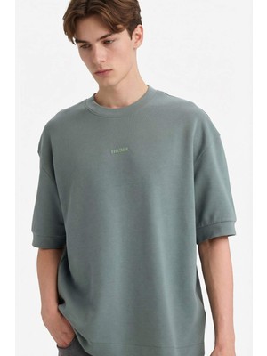 DeFacto Nefes Alabilen Loose Fit Baskılı Tişört F8144AX26SP