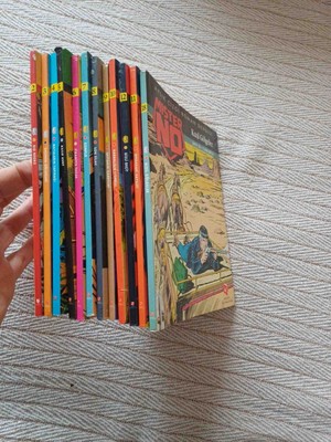 Mister No Aksoy Yayınları 12 Adet  98 Er Sayfalık Cıltler 2 Den 12 Ye Kadar Sıralı ve 18 Nolu Cılt Cok Temiz Kondisyonda 1160 Sayfa Toplamda