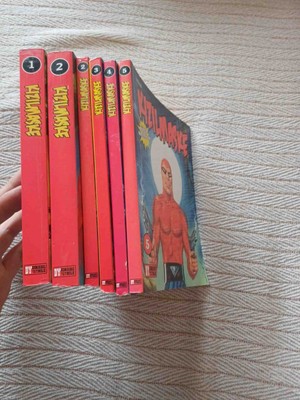 KİTAP Kizilmaske Dy Yayınları 6 Adet Cılt  2 Adet Kalın Cılt 386 Sar Sayfa 4 Adette 194 Er Sayfa Toplamda 1550 Sayfa Kalın Cıltler 1 ve 2 Nolu Cıltler 4 Adet Olan Cıltler 2-3-4-5 Nolu Cıltler