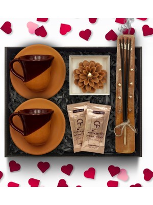 As Gift Sevgililer Günü Temalı Çömlek Fincan Takımı & Çiçek Mum & Çubuk Tütsü & Mehmet Efendi Türk Kahvesi Hediye Seti