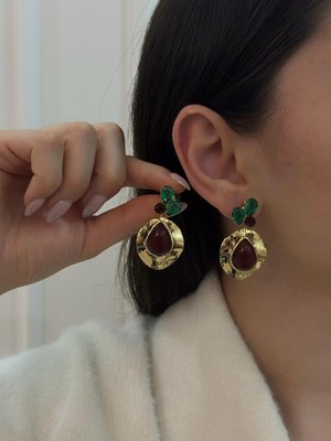 Yeşil Taş Sallantılı Küpe