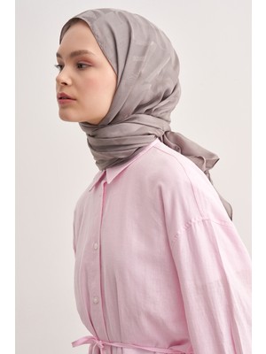 Carell Yazı Desen Jakar Italyan Ipekli Şal Küllü Gri