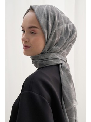 Carell Vence Çift Taraflı Geometrik Desen Ipek Şal Gri