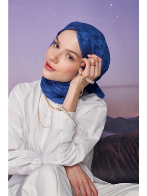 Carell Kazayağı Jakar Italyan Ipekli Şal Indigo