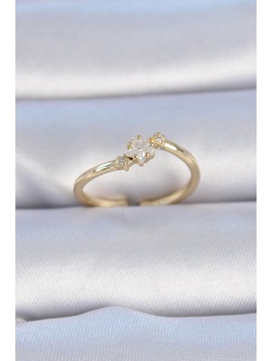 Callerrons Accessories Pirinç Gold Renk Beyaz Çiçek Model Zirkon Taş Detay Kadın Yüzük // XD-BYK3322-ST