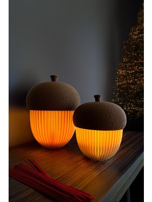 PremiumPort Şık Dekoratif Işıklı Meşe Palamudu Biblo Seti, LED Mumlu 15CM-10CM