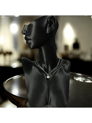 925 Ayar Gümüş Zirkon Taşlı Yuvarlak Minimalist Kolye