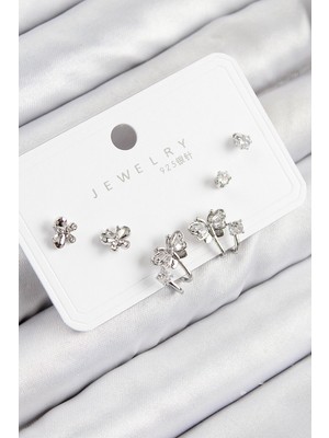 Clariss Üreticiniz Pirinç Zirkon Taşlı Kelebek Model Gümüş Renk 925 Ayar Gümüş Çivi Kadın Küpe