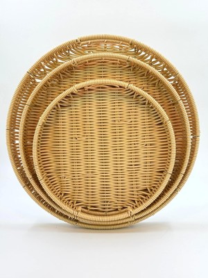 3'lü Hasır Görünümlü Tepsi Seti – Sunumluk ve Dekoratif Hasır Sepet Tepsi, Şık ve Estetik Servis Tepsisi, Mutfak ve Sofra Için Dayanıklı Plastik Örgü (Sütlü Kahve Yuvarlak)