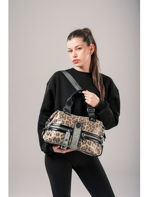 Ççs 18000 Kadın Leopar Desenli Çapraz Askılı Omuz Çantası – Çok Bölmeli Şık Tasarım